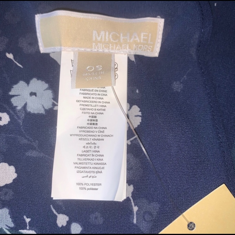 Michael Kors Navy Floral Print Scarf NWT - Picture 5 of 5